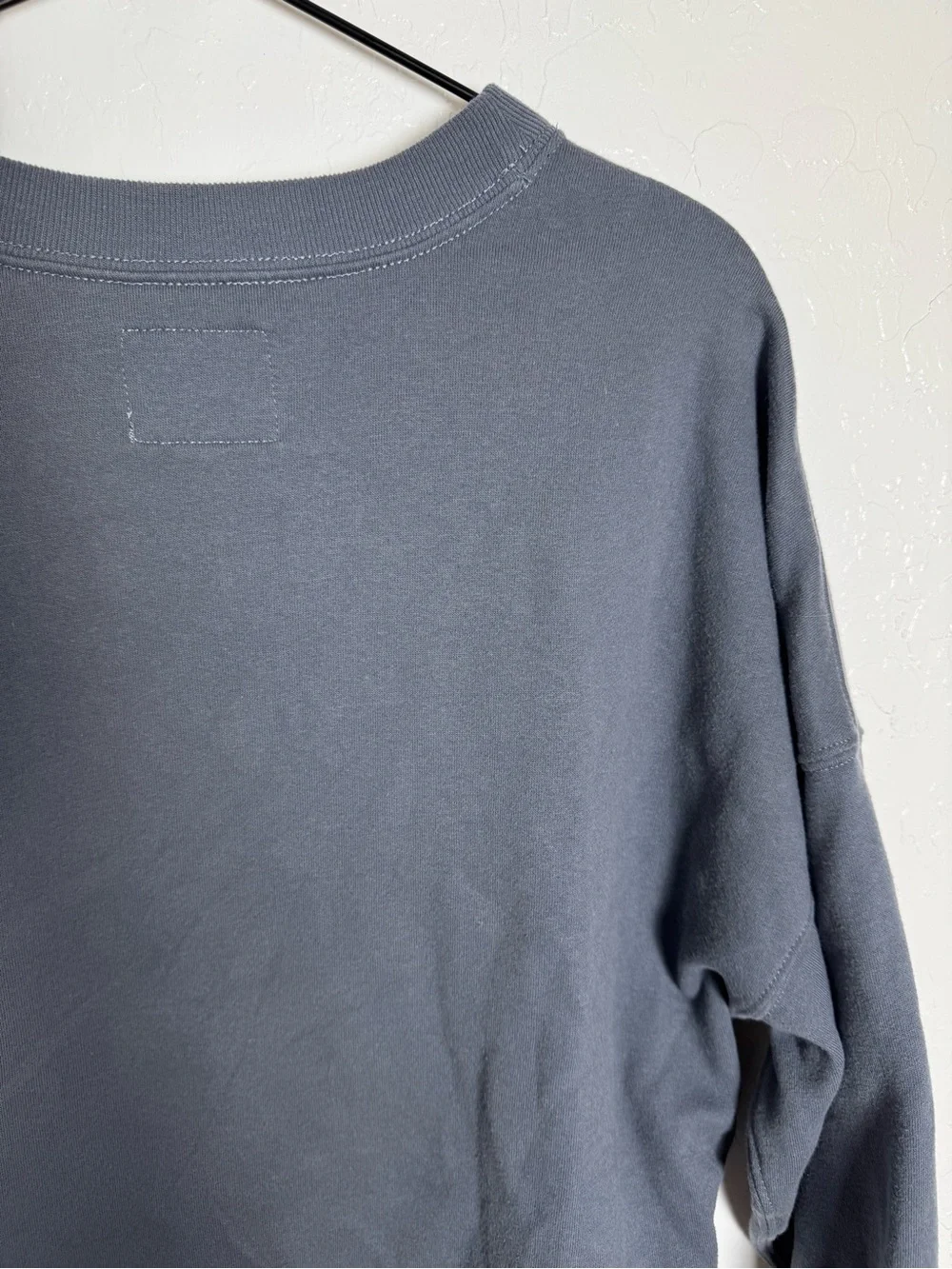 Abercrombie & Fitch Paris Graphic Gray & White Crewneck Sweatshirt Size Medium